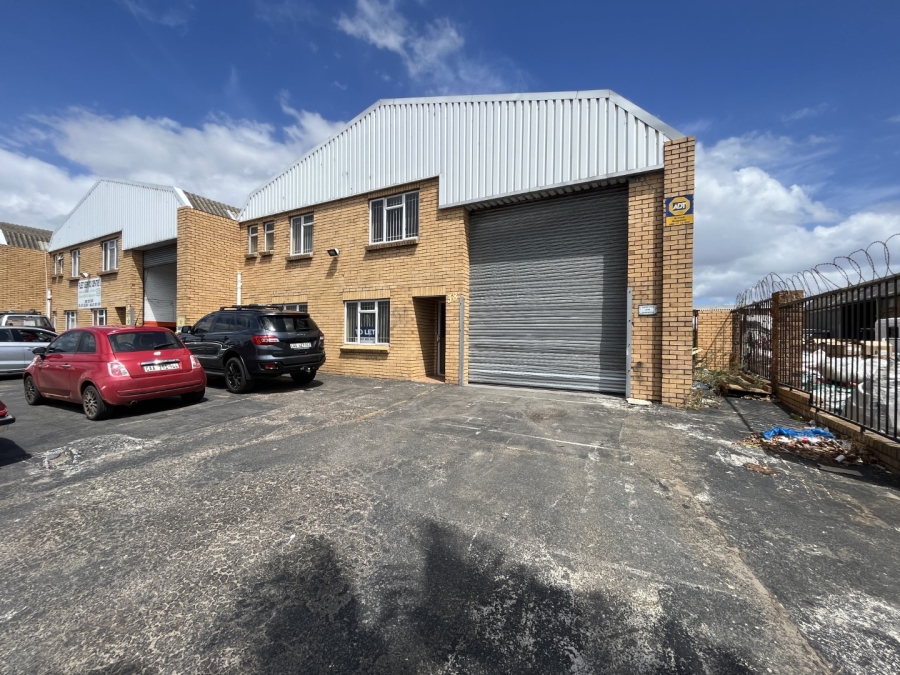 To Let commercial Property for Rent in Montague Gardens Western Cape